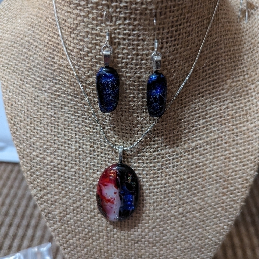 9. Modern Necklace .925 silver 10" drop with earrings chain is 20" long # 25